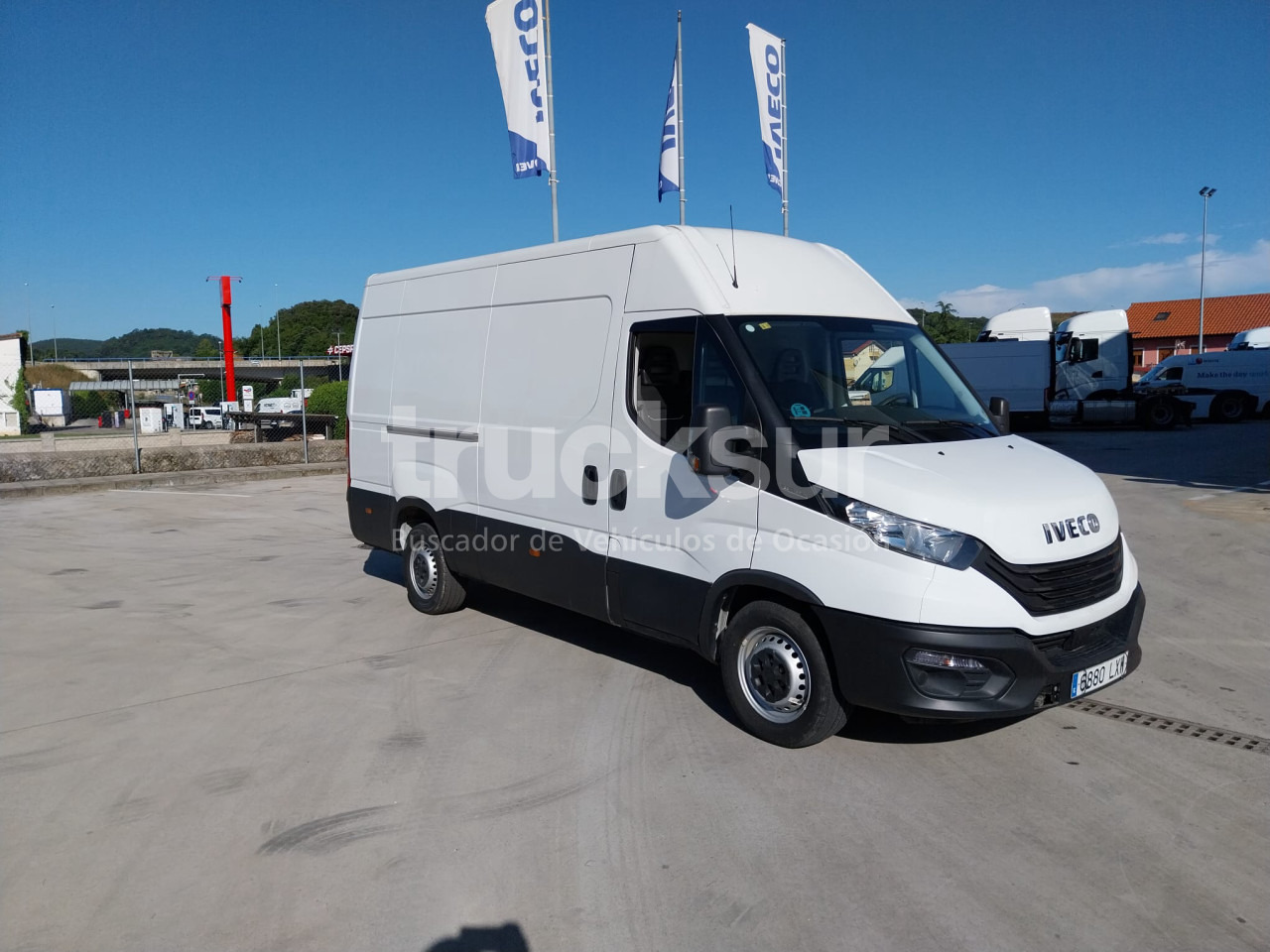 IVECO DAILY 35S16 F 12M3 - Dodávka skriňová nadstavba: obrázok 2 IVECO DAILY 35S16 F 12M3 - Dodávka skriňová nadstavba: obrázok 2