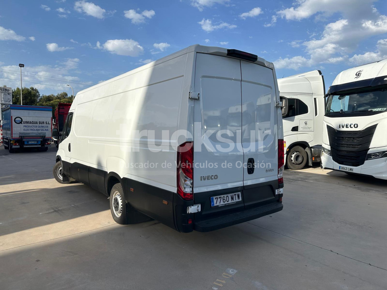 IVECO DAILY 35S16 F 16M3 - Dodávka skriňová nadstavba: obrázok 5 IVECO DAILY 35S16 F 16M3 - Dodávka skriňová nadstavba: obrázok 5