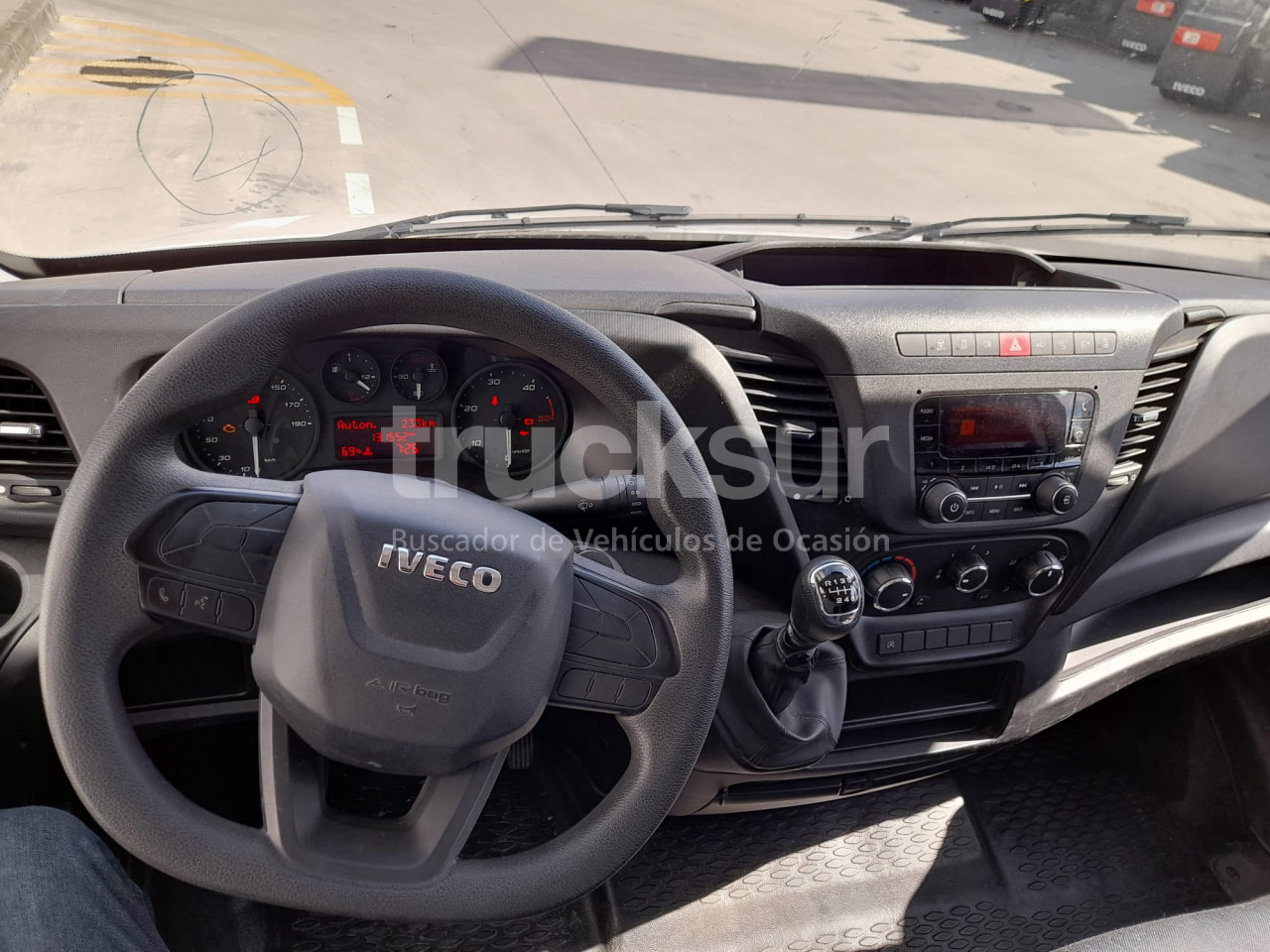 IVECO DAILY 35S16 - Dodávka skriňová nadstavba: obrázok 5 IVECO DAILY 35S16 - Dodávka skriňová nadstavba: obrázok 5