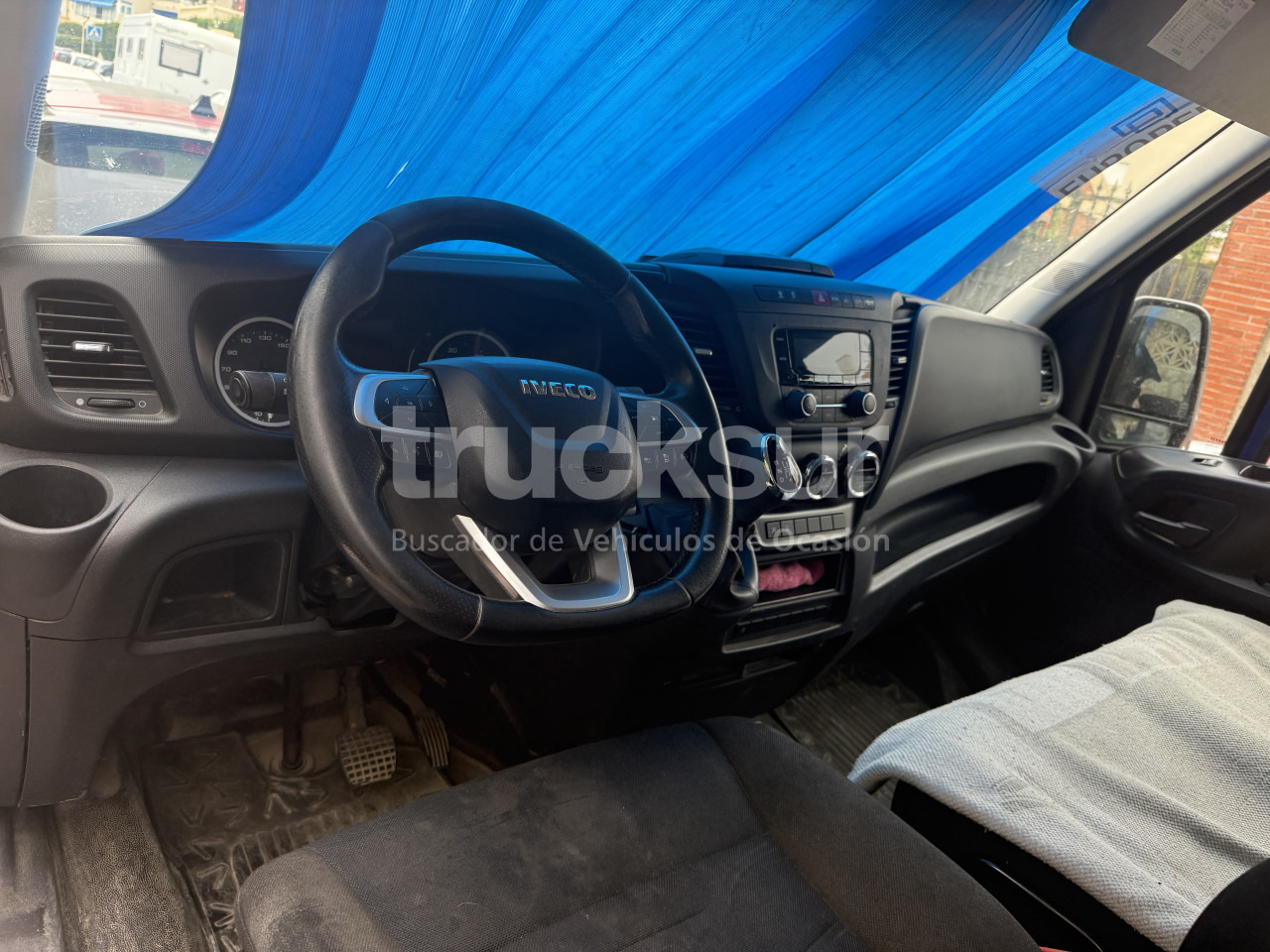 IVECO DAILY 35S16 - Dodávka skriňová nadstavba: obrázok 5 IVECO DAILY 35S16 - Dodávka skriňová nadstavba: obrázok 5