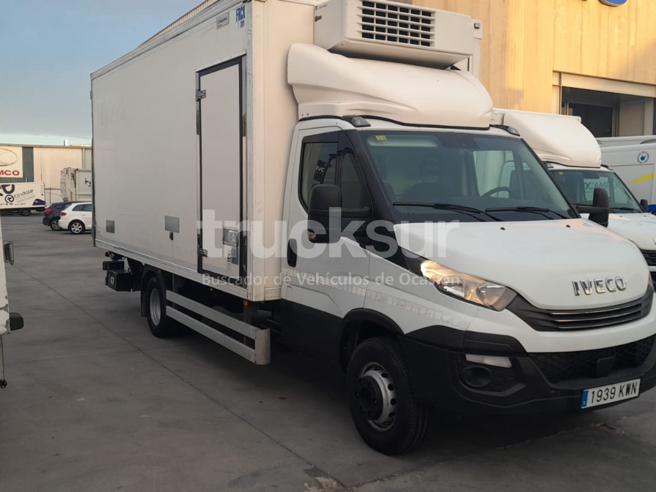 IVECO DAILY 72C18 FRC-X P/E - Skříňový nákladní auto: obrázok 2 IVECO DAILY 72C18 FRC-X P/E - Skříňový nákladní auto: obrázok 2