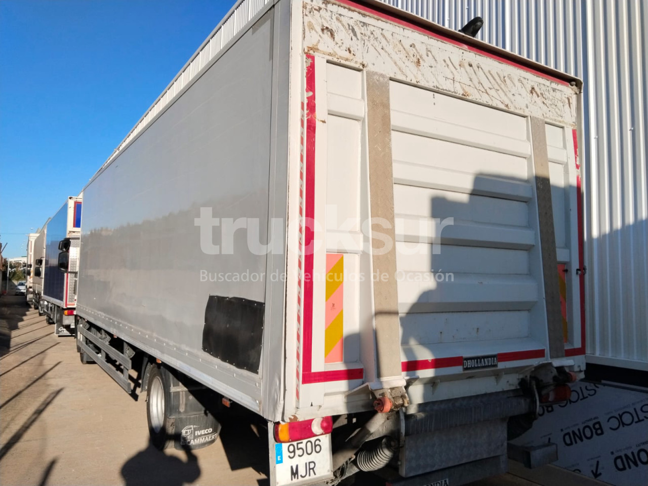 IVECO EUROCARGO - Skříňový nákladní auto: obrázok 4 IVECO EUROCARGO - Skříňový nákladní auto: obrázok 4