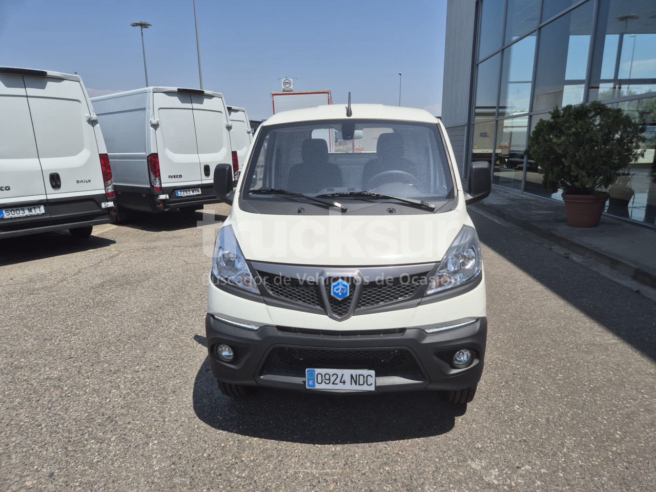 IVECO PIAGGIO PORTER 1.5I LONG RANGE - Dodávka valník: obrázok 4 IVECO PIAGGIO PORTER 1.5I LONG RANGE - Dodávka valník: obrázok 4