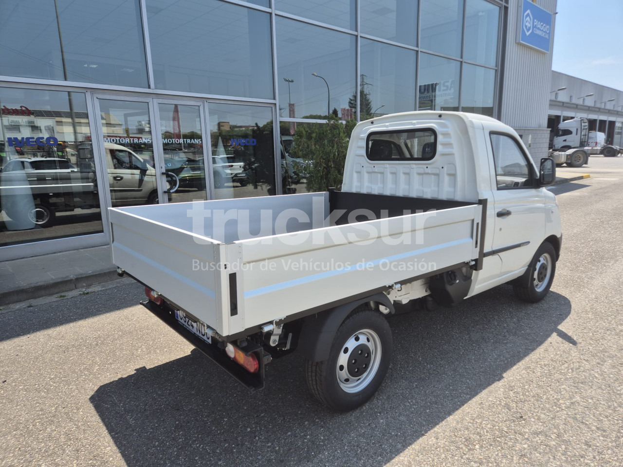 IVECO PIAGGIO PORTER 1.5I LONG RANGE - Dodávka valník: obrázok 3 IVECO PIAGGIO PORTER 1.5I LONG RANGE - Dodávka valník: obrázok 3