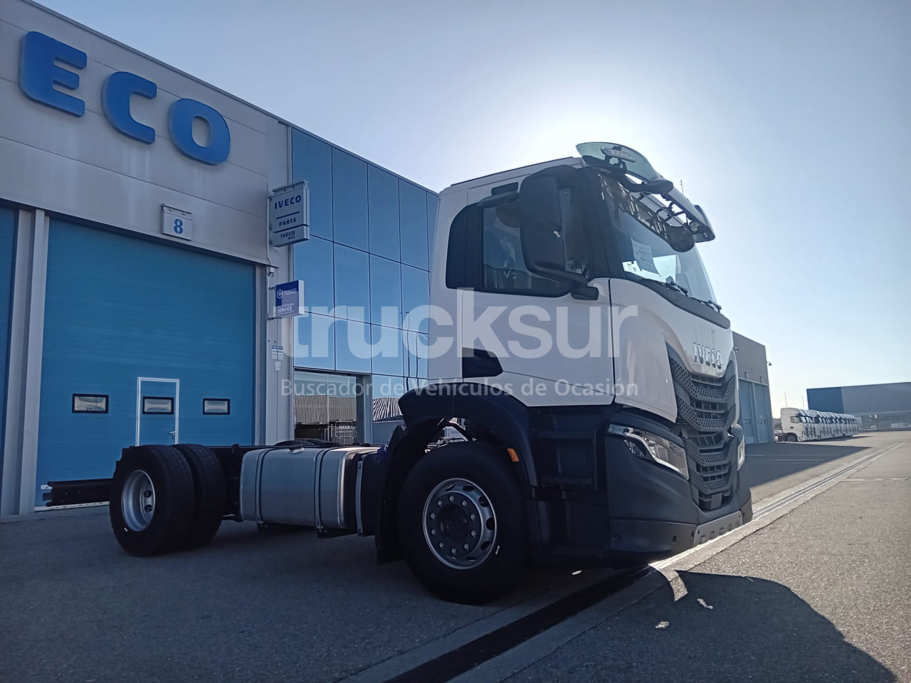 IVECO X-WAY 420 - Podvozek s kabinou: obrázok 2 IVECO X-WAY 420 - Podvozek s kabinou: obrázok 2