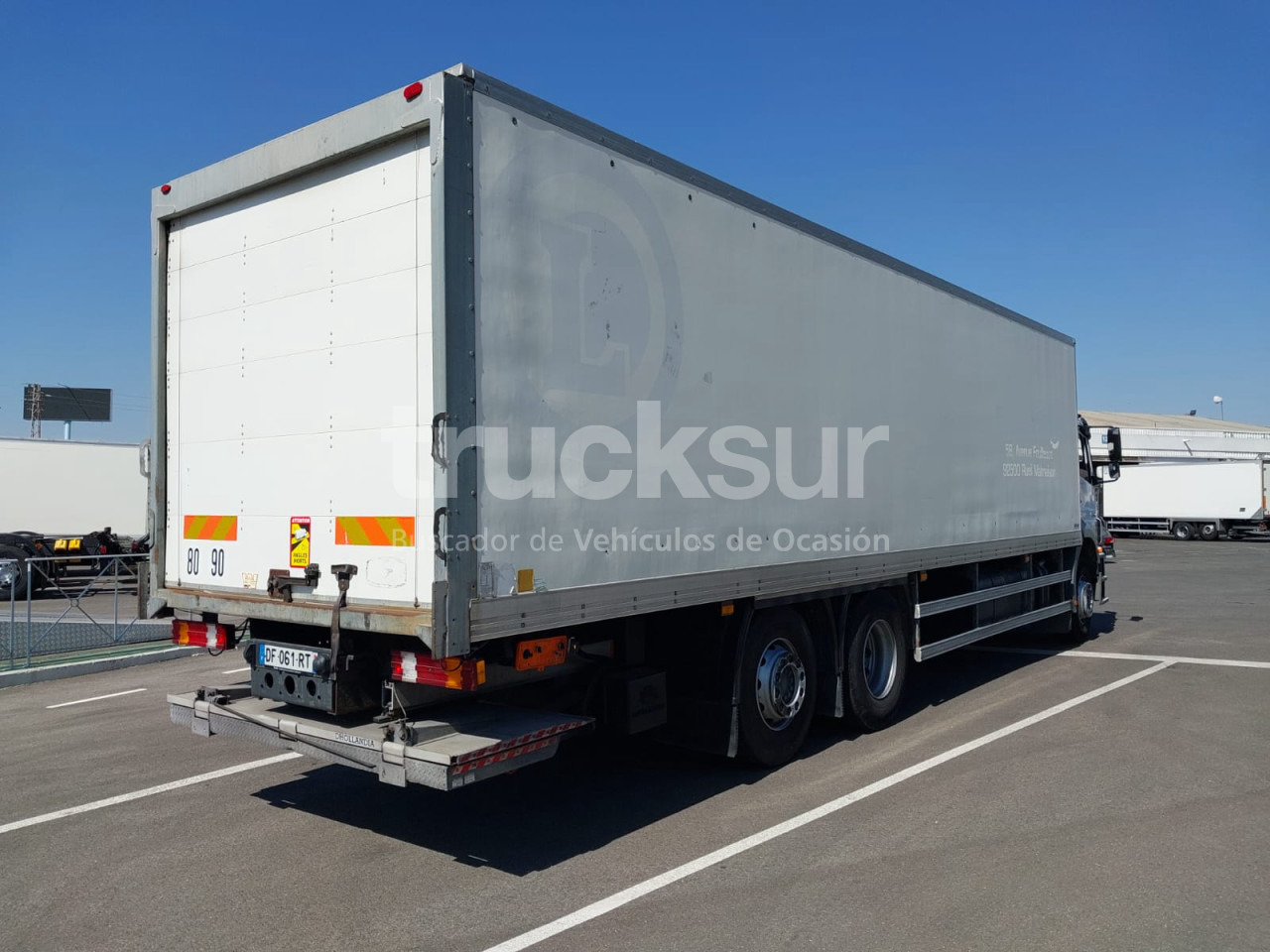 MERCEDES AXOR 2529 ejes 6x2*4 - Skříňový nákladní auto: obrázok 4 MERCEDES AXOR 2529 ejes 6x2*4 - Skříňový nákladní auto: obrázok 4