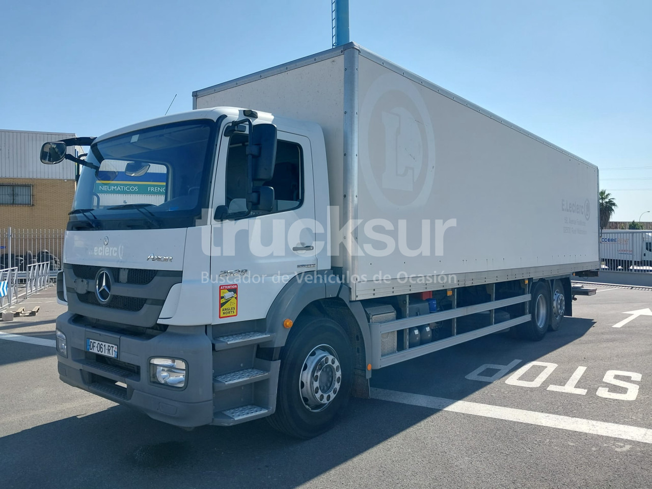 MERCEDES AXOR 2529 ejes 6x2*4 - Skříňový nákladní auto: obrázok 1 MERCEDES AXOR 2529 ejes 6x2*4 - Skříňový nákladní auto: obrázok 1