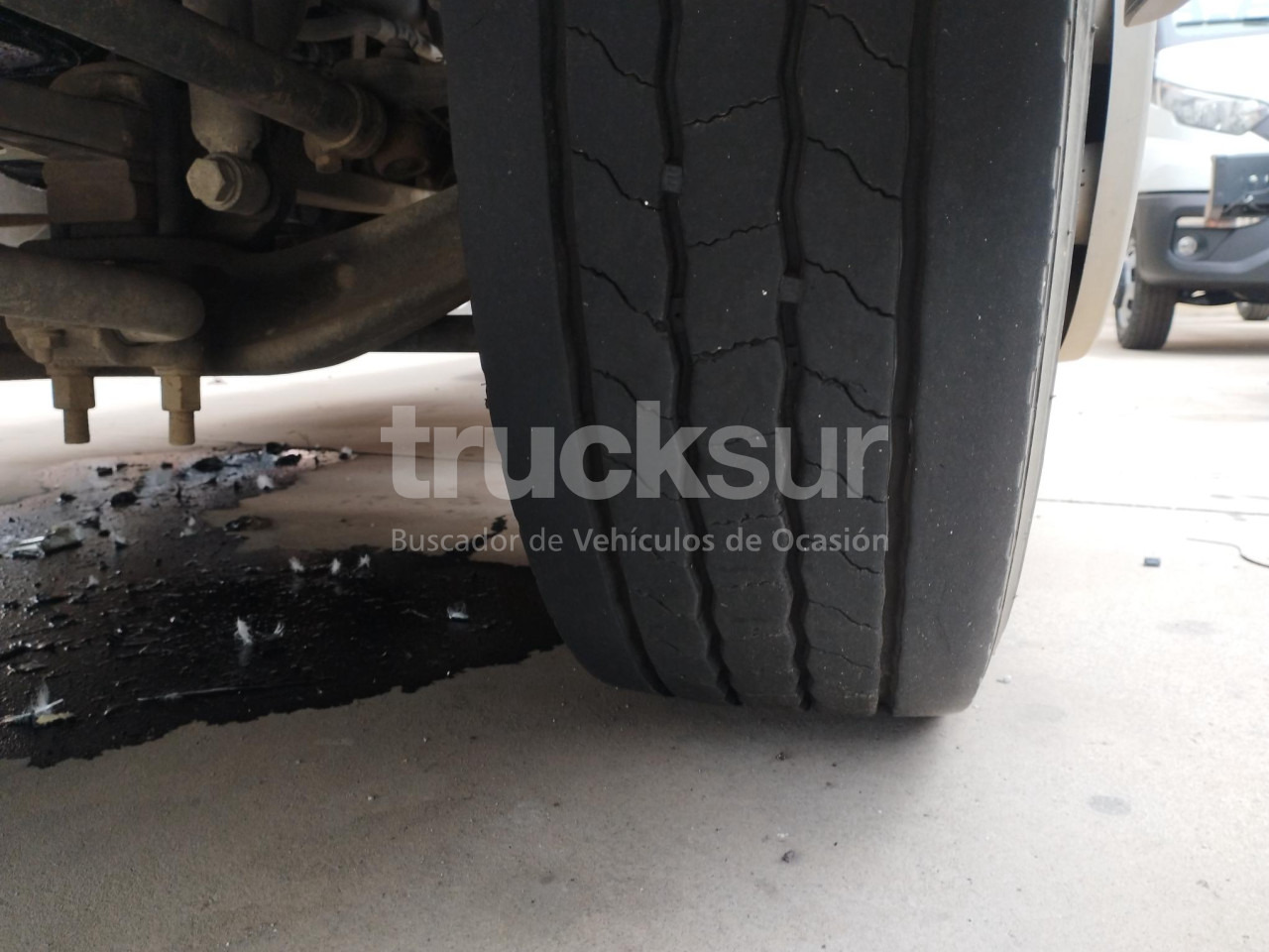 Plachtové nákladné vozidlo RENAULT 270 16C: obrázok 11 Plachtové nákladné vozidlo RENAULT 270 16C: obrázok 11