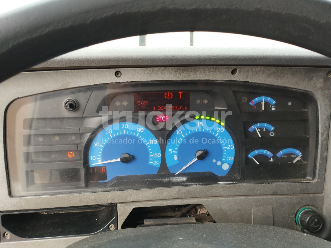 Plachtové nákladné vozidlo RENAULT 270 16C: obrázok 8 Plachtové nákladné vozidlo RENAULT 270 16C: obrázok 8