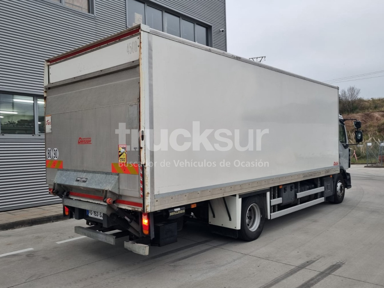 RENAULT D14.240 - Skříňový nákladní auto: obrázok 4 RENAULT D14.240 - Skříňový nákladní auto: obrázok 4