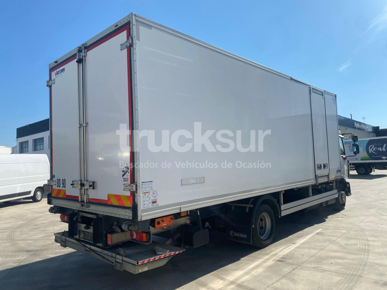RENAULT D240.13 - Chladirenské nákladné vozidlo: obrázok 3 RENAULT D240.13 - Chladirenské nákladné vozidlo: obrázok 3