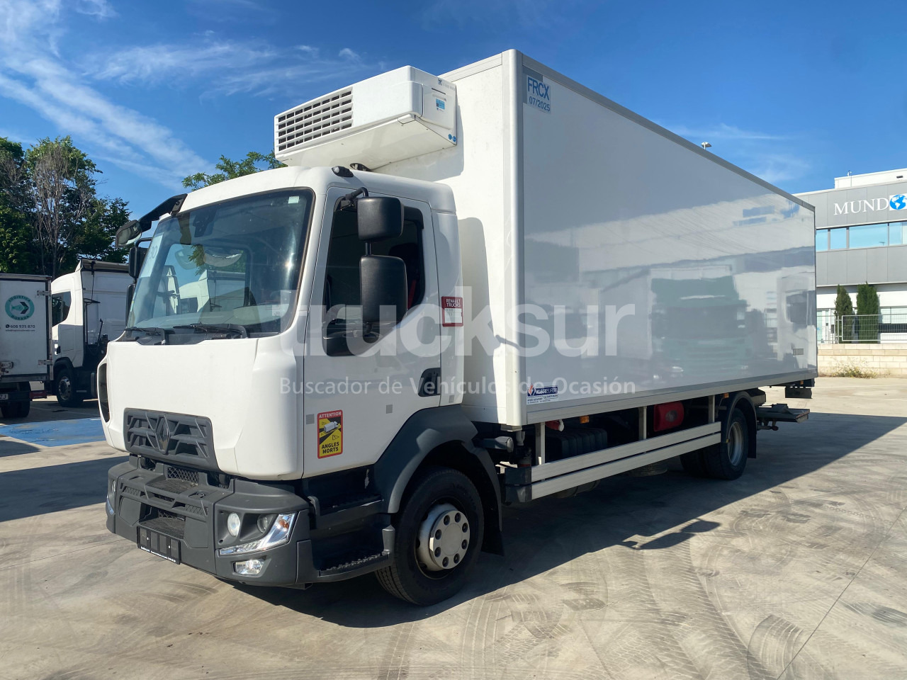 RENAULT D240.13 - Chladirenské nákladné vozidlo: obrázok 1 RENAULT D240.13 - Chladirenské nákladné vozidlo: obrázok 1