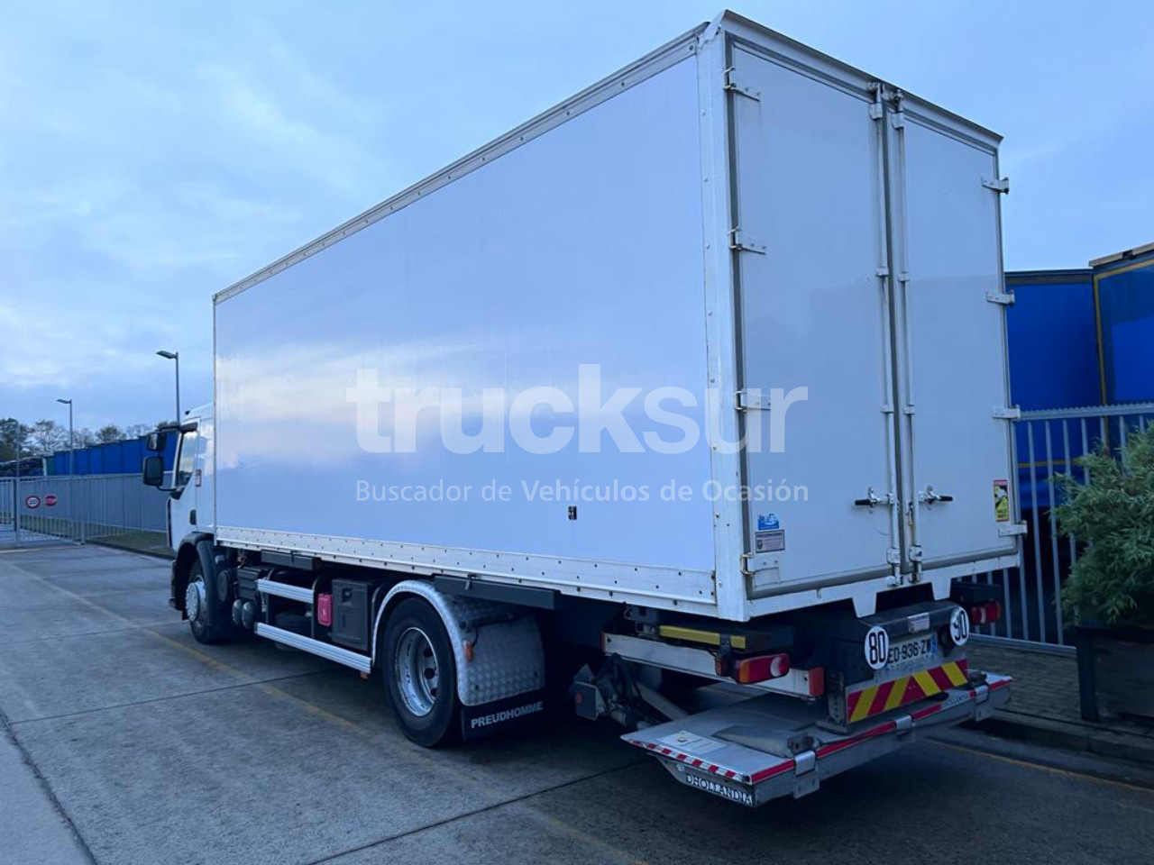 RENAULT D280.18 - Skříňový nákladní auto: obrázok 5 RENAULT D280.18 - Skříňový nákladní auto: obrázok 5