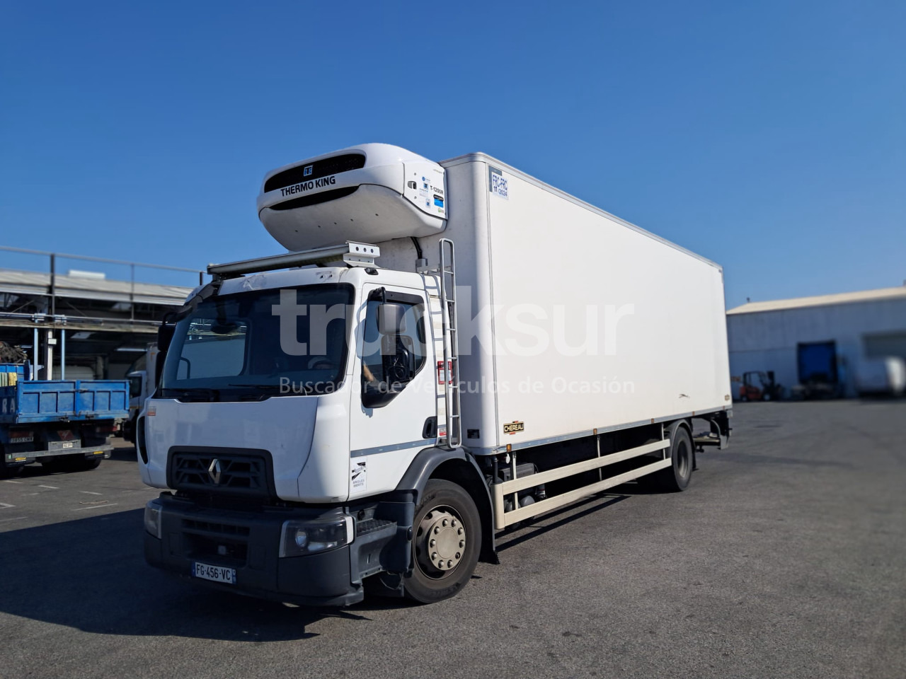 RENAULT D320.18 - Chladirenské nákladné vozidlo: obrázok 1 RENAULT D320.18 - Chladirenské nákladné vozidlo: obrázok 1