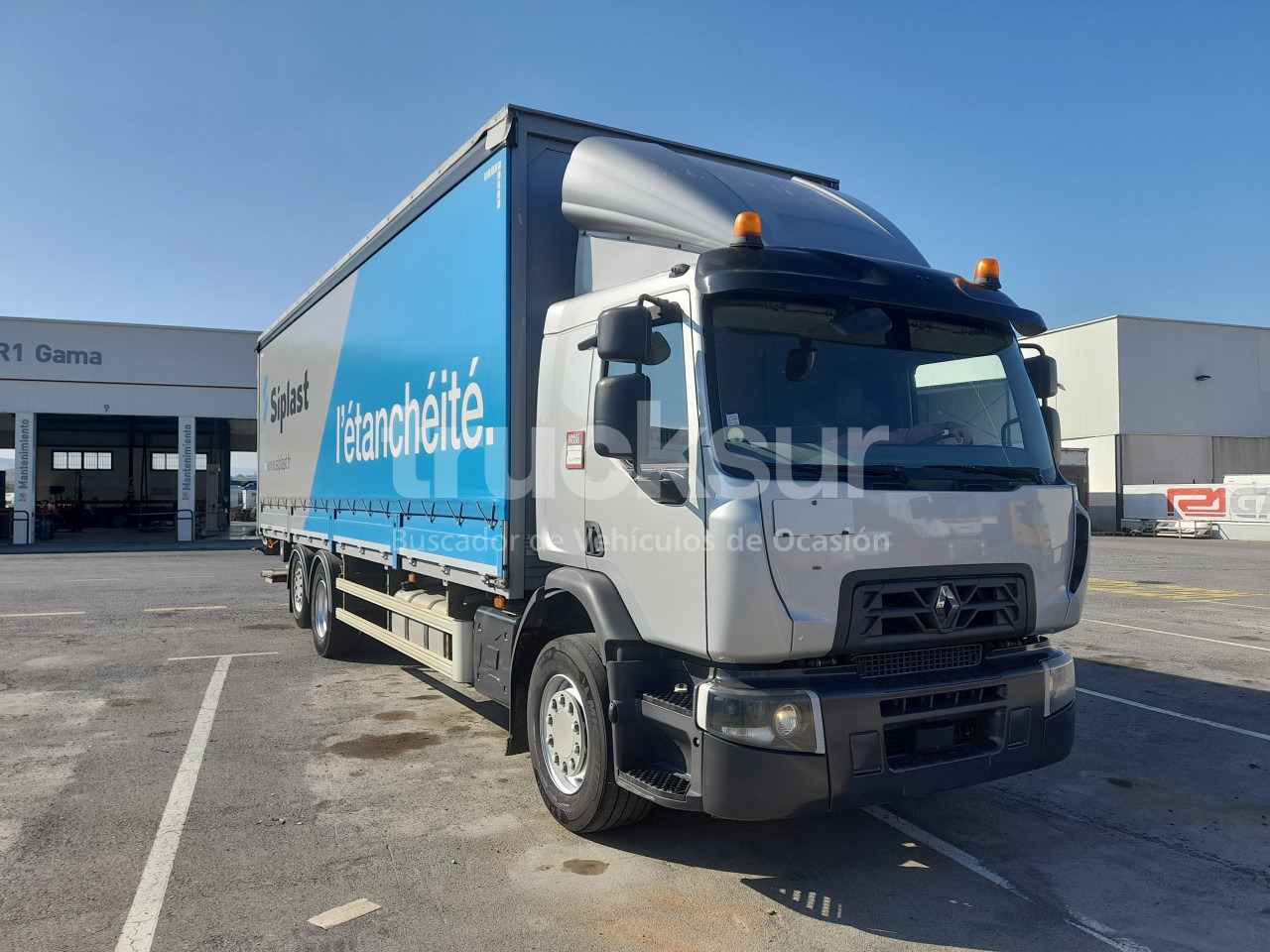 RENAULT D320.26 ejes 6x2*4 - Plachtové nákladné vozidlo: obrázok 1 RENAULT D320.26 ejes 6x2*4 - Plachtové nákladné vozidlo: obrázok 1