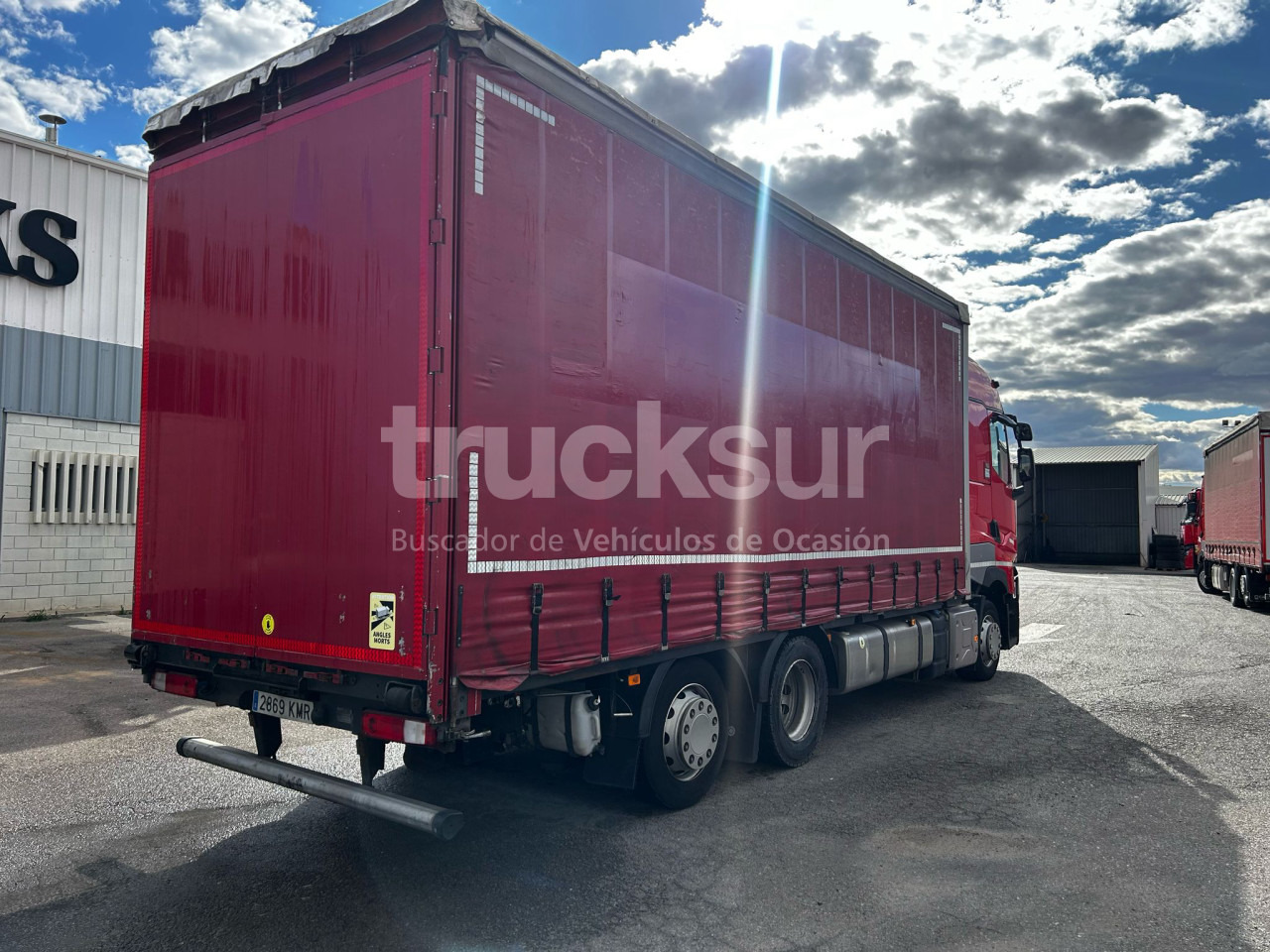 RENAULT T480 HIGH SLEEPER CAB 6X2*4 ejes 6x2*4 - Plachtové nákladné vozidlo: obrázok 3 RENAULT T480 HIGH SLEEPER CAB 6X2*4 ejes 6x2*4 - Plachtové nákladné vozidlo: obrázok 3