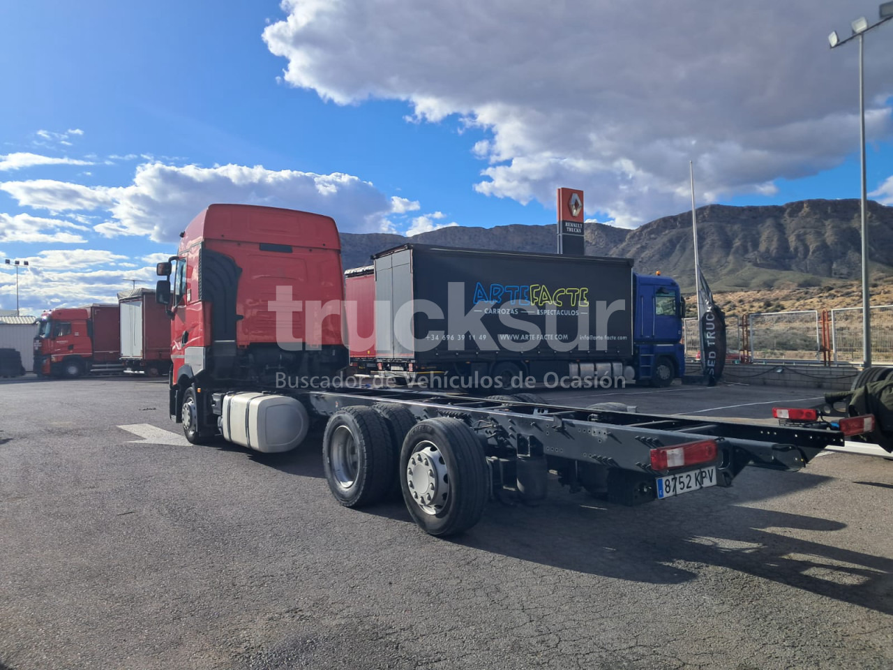 RENAULT T480 HIGH SLEEPER CAB 6X2*4 ejes 6x2*4 - Podvozek s kabinou: obrázok 4 RENAULT T480 HIGH SLEEPER CAB 6X2*4 ejes 6x2*4 - Podvozek s kabinou: obrázok 4