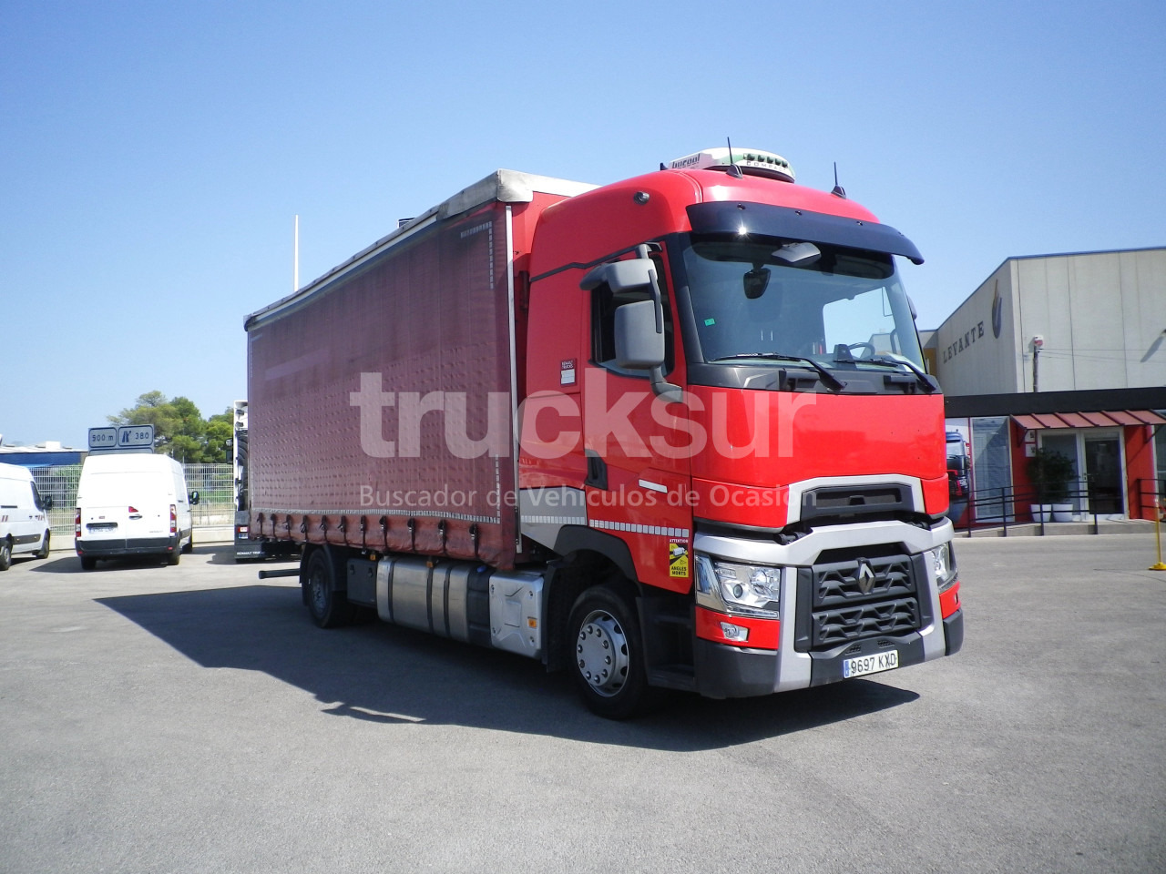 RENAULT T480 HIGH SLEEPER CAB - Plachtové nákladné vozidlo: obrázok 2 RENAULT T480 HIGH SLEEPER CAB - Plachtové nákladné vozidlo: obrázok 2