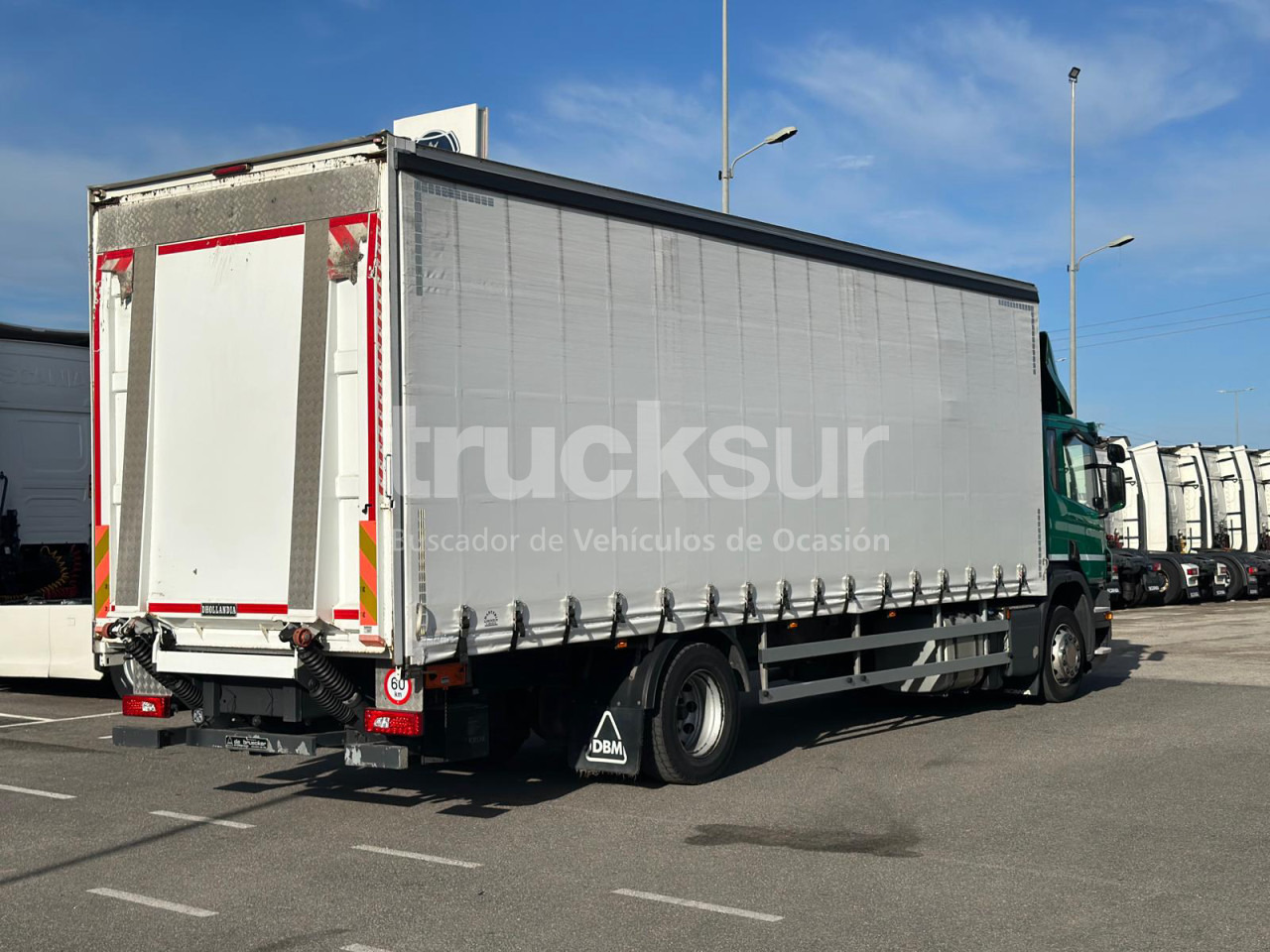 SCANIA P320 - Plachtové nákladné vozidlo: obrázok 5 SCANIA P320 - Plachtové nákladné vozidlo: obrázok 5