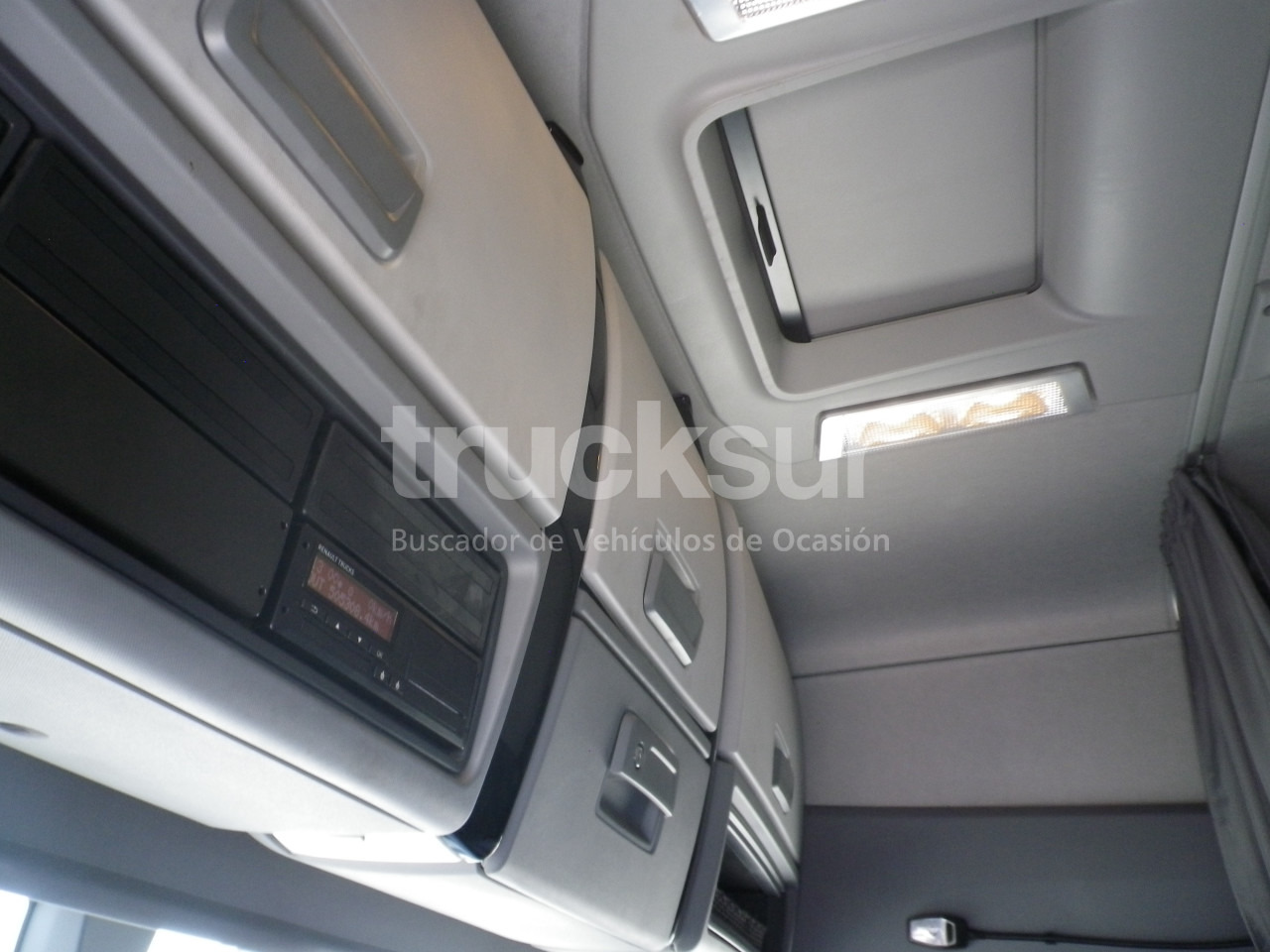 Ťahač RENAULT T440 SLEEPER CAB: obrázok 10