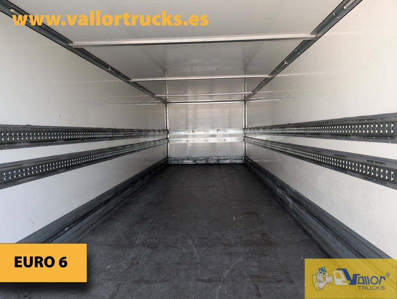 IVECO EUROCARGO 120E25 - Skříňový nákladní auto: obrázok 4 IVECO EUROCARGO 120E25 - Skříňový nákladní auto: obrázok 4