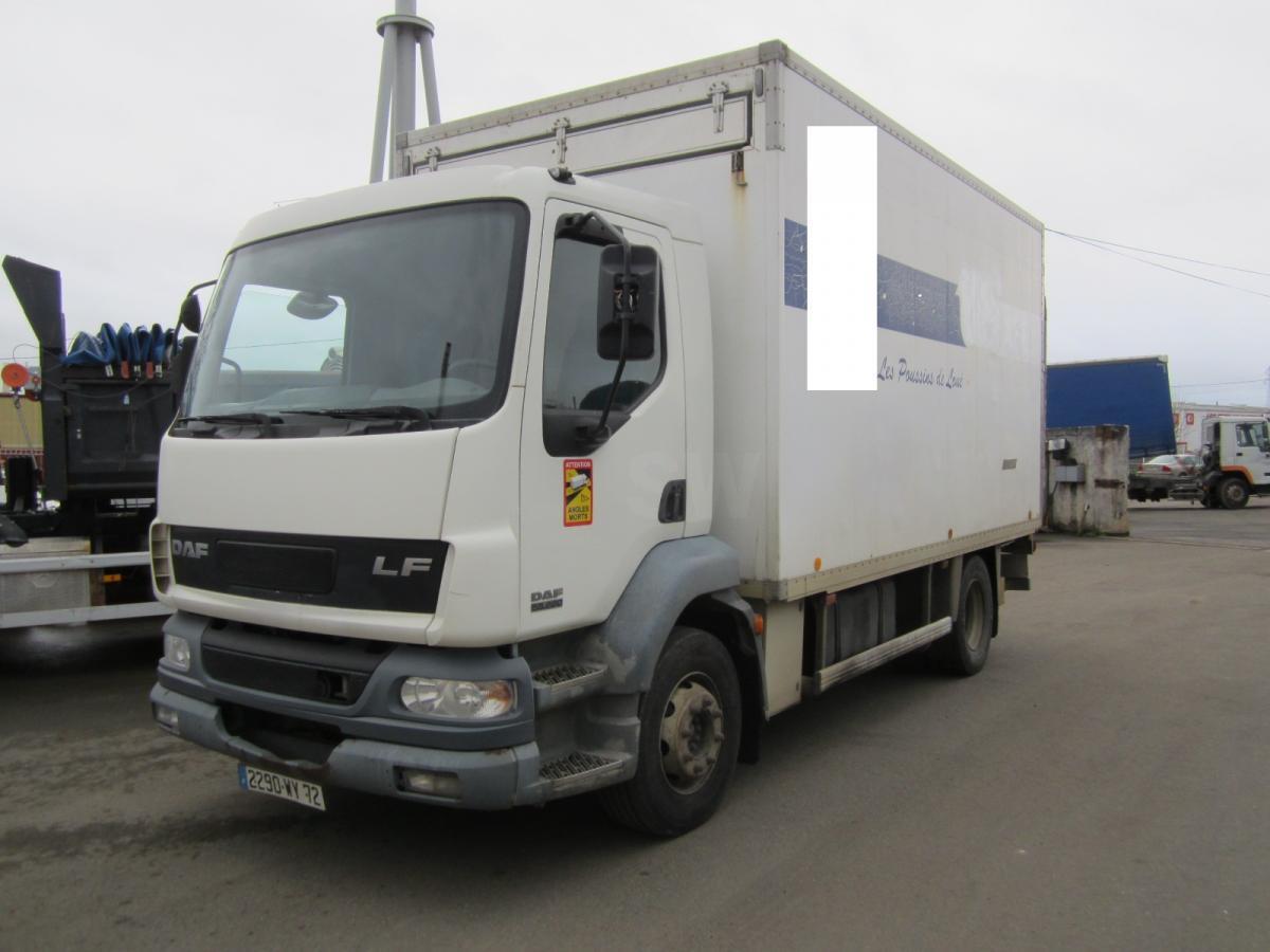 DAF LF 220 - Přepravník zvířat: obrázok 1 DAF LF 220 - Přepravník zvířat: obrázok 1