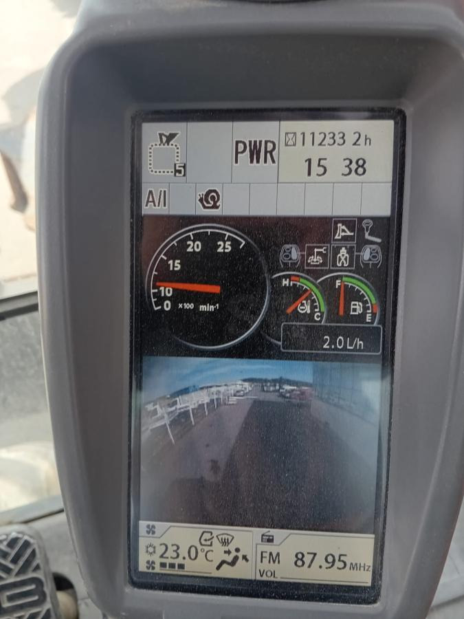 Hitachi ZAXIS 140W - Kolesové rýpadlo: obrázok 5 Hitachi ZAXIS 140W - Kolesové rýpadlo: obrázok 5