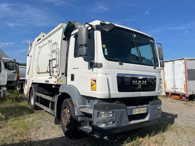 MAN TGM 18.250 - Auto na odvoz odpadu: obrázok 2 MAN TGM 18.250 - Auto na odvoz odpadu: obrázok 2
