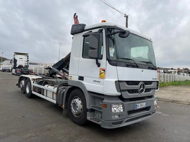 Mercedes Actros 2544 - Hákový nosič kontajnerov: obrázok 2 Mercedes Actros 2544 - Hákový nosič kontajnerov: obrázok 2