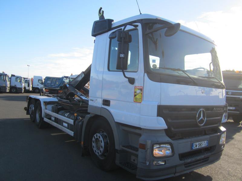 Mercedes Actros - Hákový nosič kontajnerov: obrázok 2 Mercedes Actros - Hákový nosič kontajnerov: obrázok 2