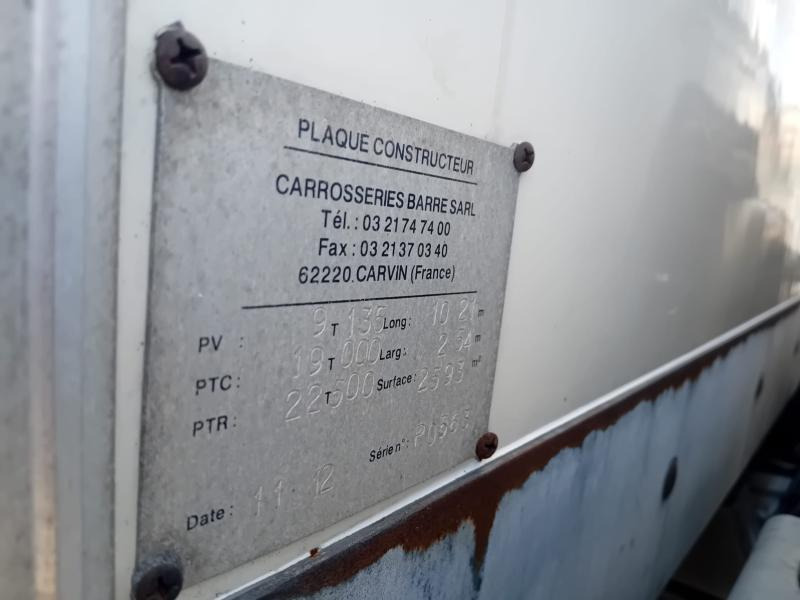 Mercedes Axor 1829 - Skříňový nákladní auto: obrázok 3 Mercedes Axor 1829 - Skříňový nákladní auto: obrázok 3