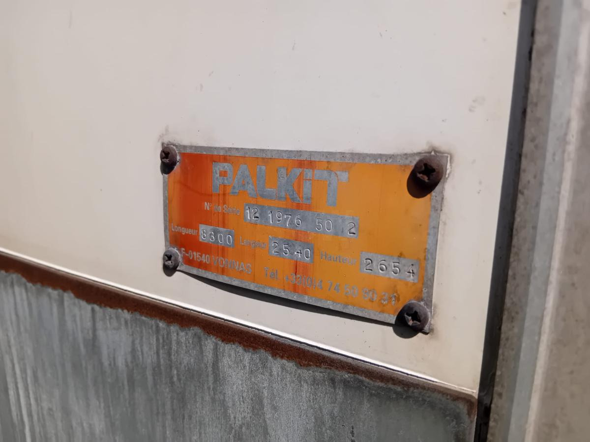 Mercedes Axor 1829 - Skříňový nákladní auto: obrázok 4 Mercedes Axor 1829 - Skříňový nákladní auto: obrázok 4