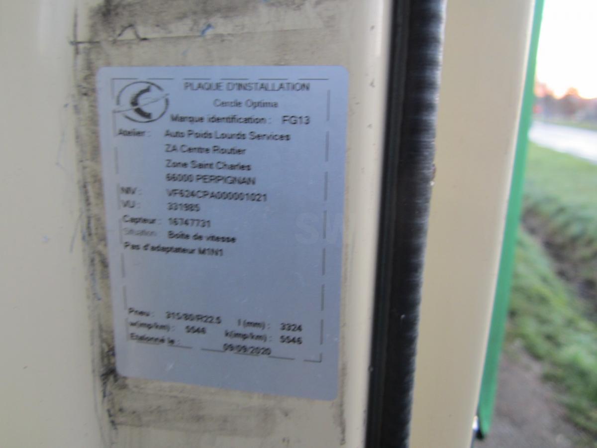 Plachtové nákladné vozidlo Renault Premium 370 DXI: obrázok 10 Plachtové nákladné vozidlo Renault Premium 370 DXI: obrázok 10