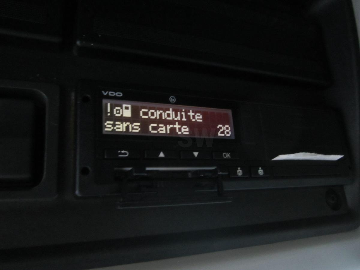 Plachtové nákladné vozidlo Renault Premium 370 DXI: obrázok 13 Plachtové nákladné vozidlo Renault Premium 370 DXI: obrázok 13