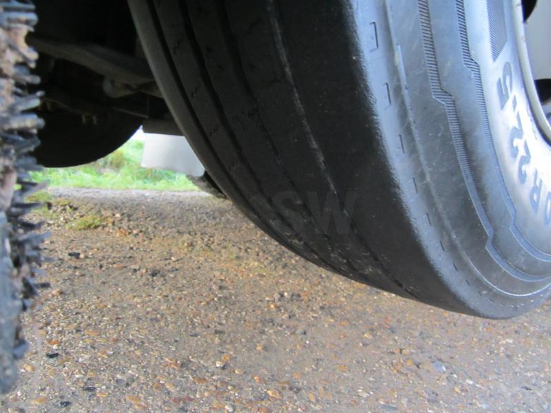 Plachtové nákladné vozidlo Renault Premium 370 DXI: obrázok 7 Plachtové nákladné vozidlo Renault Premium 370 DXI: obrázok 7