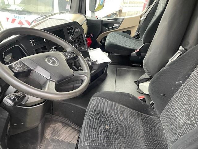 Mercedes Actros 1845 - Ťahač: obrázok 5 Mercedes Actros 1845 - Ťahač: obrázok 5