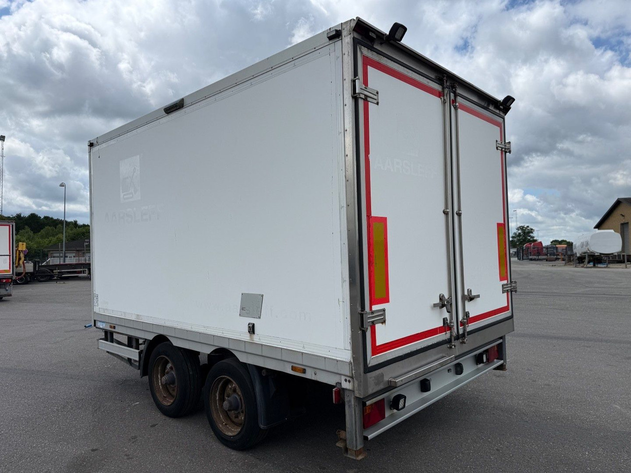 Blomenröhr 2 axle 7500 kg. Closed box / Koffer - Príves skriňové: obrázok 4 Blomenröhr 2 axle 7500 kg. Closed box / Koffer - Príves skriňové: obrázok 4