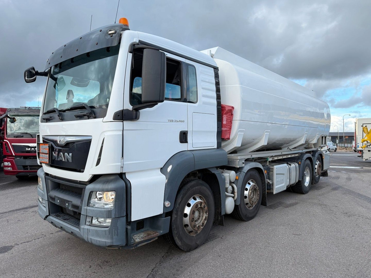 MAN TGS 35.480 8x2*6 Euro 6 23.000 l ADR Tanktruck - Cisternové vozidlo: obrázok 1 MAN TGS 35.480 8x2*6 Euro 6 23.000 l ADR Tanktruck - Cisternové vozidlo: obrázok 1