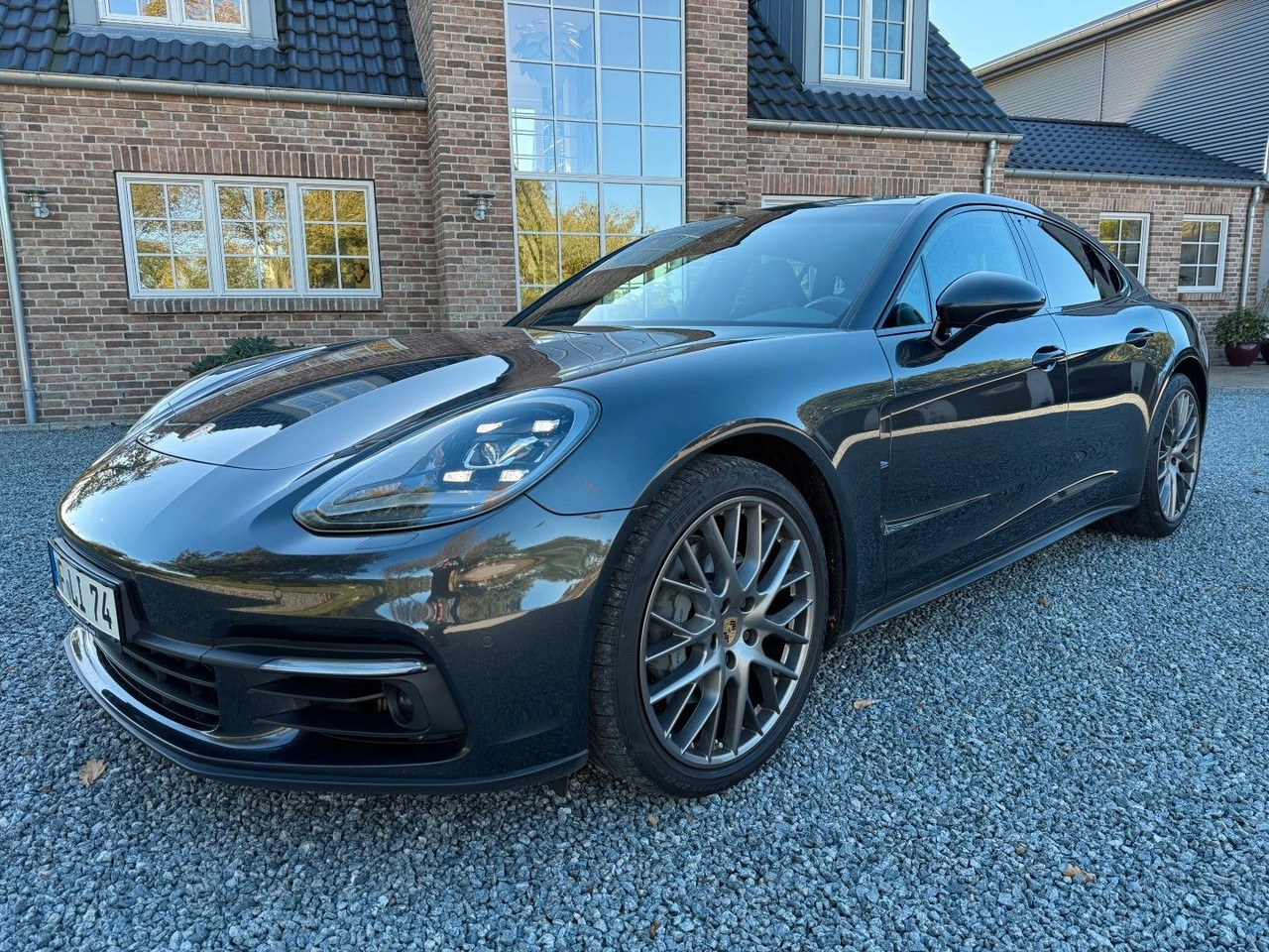 Porsche Panamera 4 S Diesel - Sedan: obrázok 1 Porsche Panamera 4 S Diesel - Sedan: obrázok 1