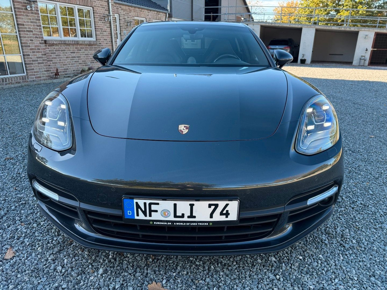 Porsche Panamera 4 S Diesel - Sedan: obrázok 2 Porsche Panamera 4 S Diesel - Sedan: obrázok 2