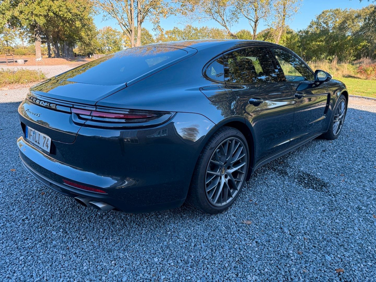 Porsche Panamera 4 S Diesel - Sedan: obrázok 4 Porsche Panamera 4 S Diesel - Sedan: obrázok 4