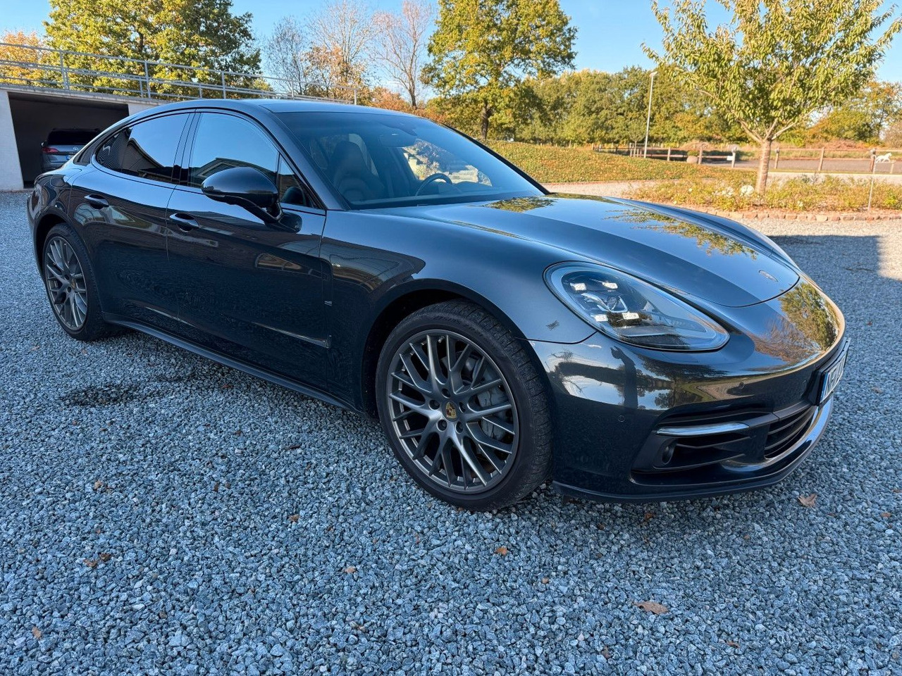 Porsche Panamera 4 S Diesel - Sedan: obrázok 3 Porsche Panamera 4 S Diesel - Sedan: obrázok 3