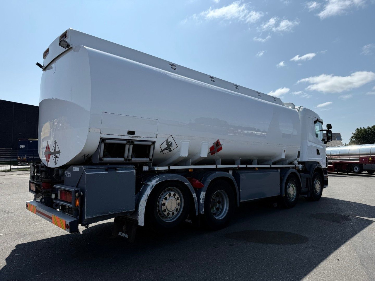 Scania G480 8x2*6 24.000 L / 5 compartments / ADR Tank - Cisternové vozidlo: obrázok 3 Scania G480 8x2*6 24.000 L / 5 compartments / ADR Tank - Cisternové vozidlo: obrázok 3