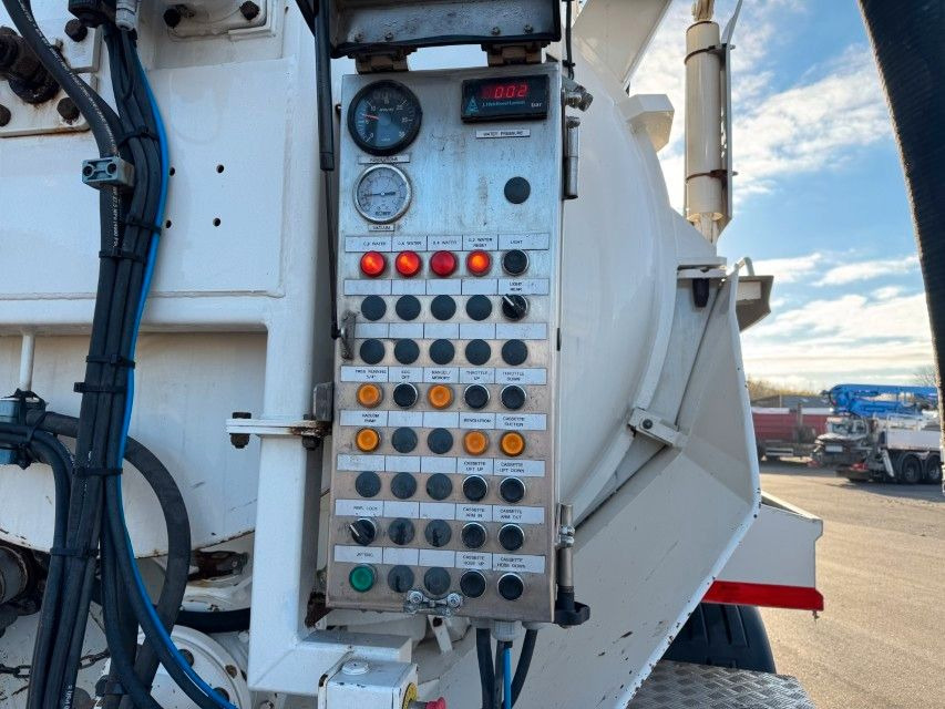 Fekálne vozidlo Scania P360 Euro 6 6x4 JHL Hvidtved Larsen FlexLine 312: obrázok 13