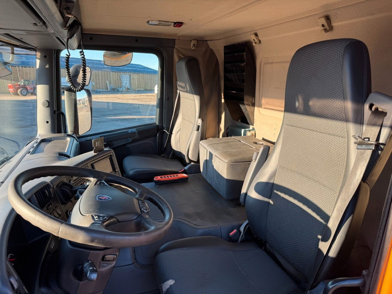 Scania P400 6x2*4 Hvidtved Larsen Flexline 310 - Fekálne vozidlo: obrázok 5 Scania P400 6x2*4 Hvidtved Larsen Flexline 310 - Fekálne vozidlo: obrázok 5