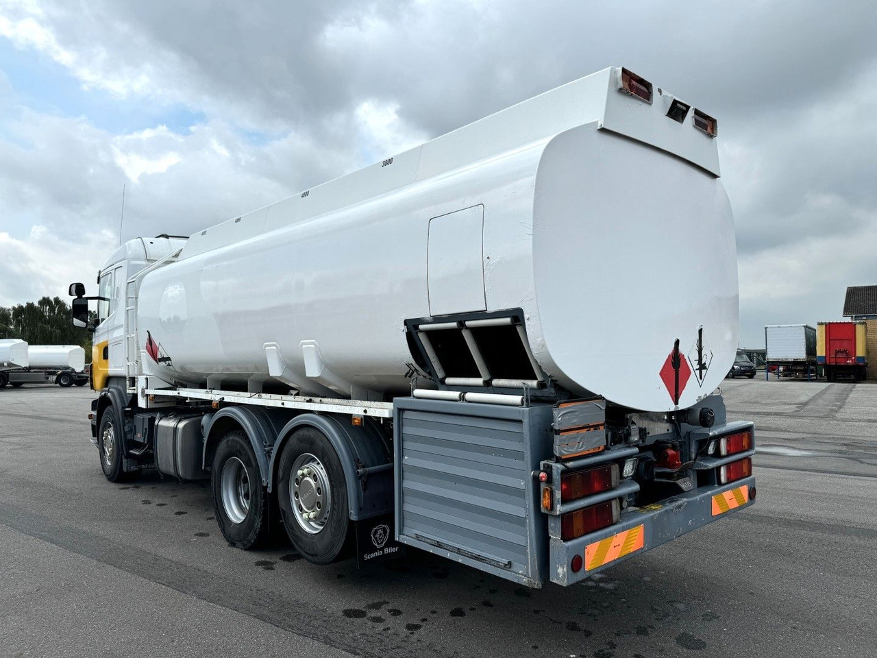 Scania R480 6x2*4 19.000 L ADR Tanktruck - Cisternové vozidlo: obrázok 4 Scania R480 6x2*4 19.000 L ADR Tanktruck - Cisternové vozidlo: obrázok 4