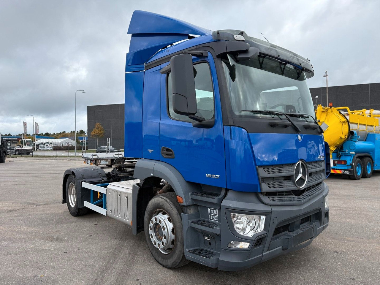 Mercedes-Benz Actros 1832 4x2 Euro 6 - Ťahač: obrázok 2 Mercedes-Benz Actros 1832 4x2 Euro 6 - Ťahač: obrázok 2