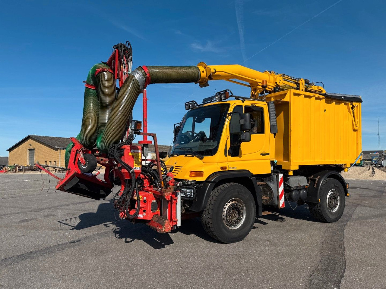 Unimog U500 4x4 / Dücker Kipper / Saug / Mäher MKT 15R - Sklápač: obrázok 1 Unimog U500 4x4 / Dücker Kipper / Saug / Mäher MKT 15R - Sklápač: obrázok 1