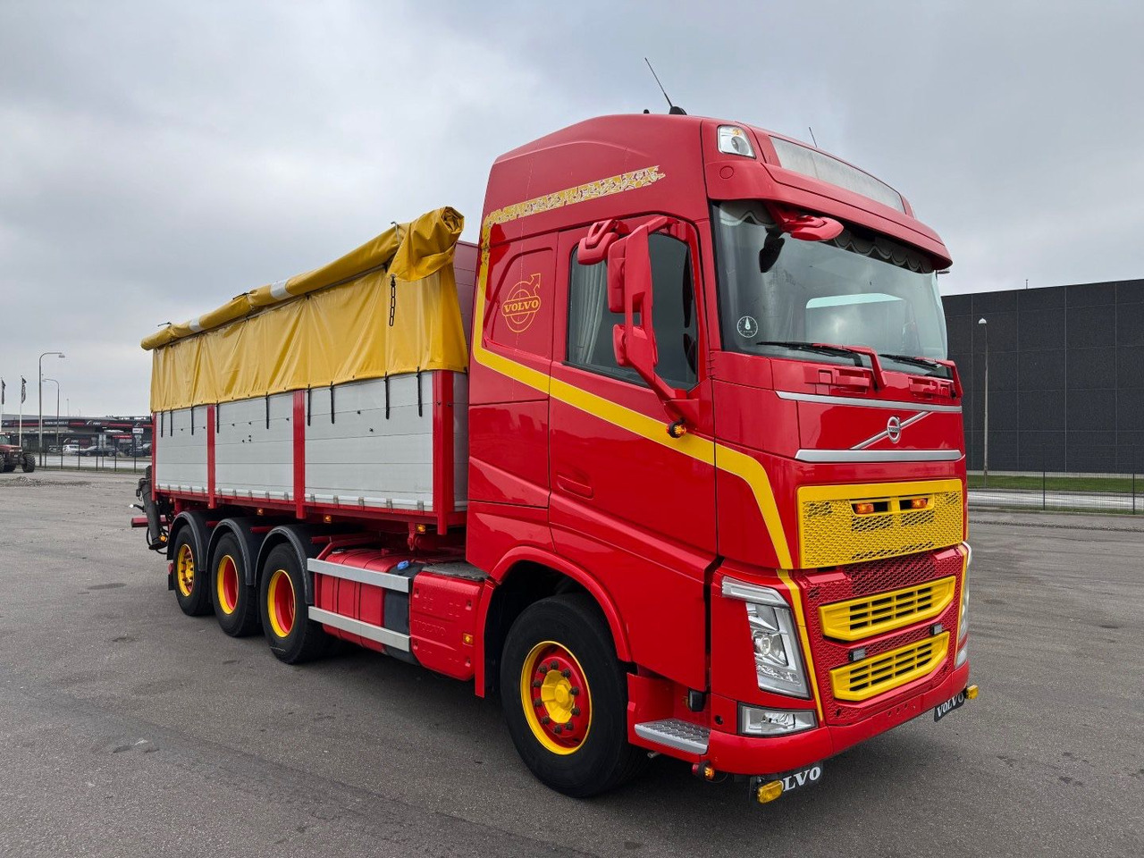 Volvo FH500 8x4*4 Tipper / Kipper (No Crane) - Sklápač: obrázok 2 Volvo FH500 8x4*4 Tipper / Kipper (No Crane) - Sklápač: obrázok 2