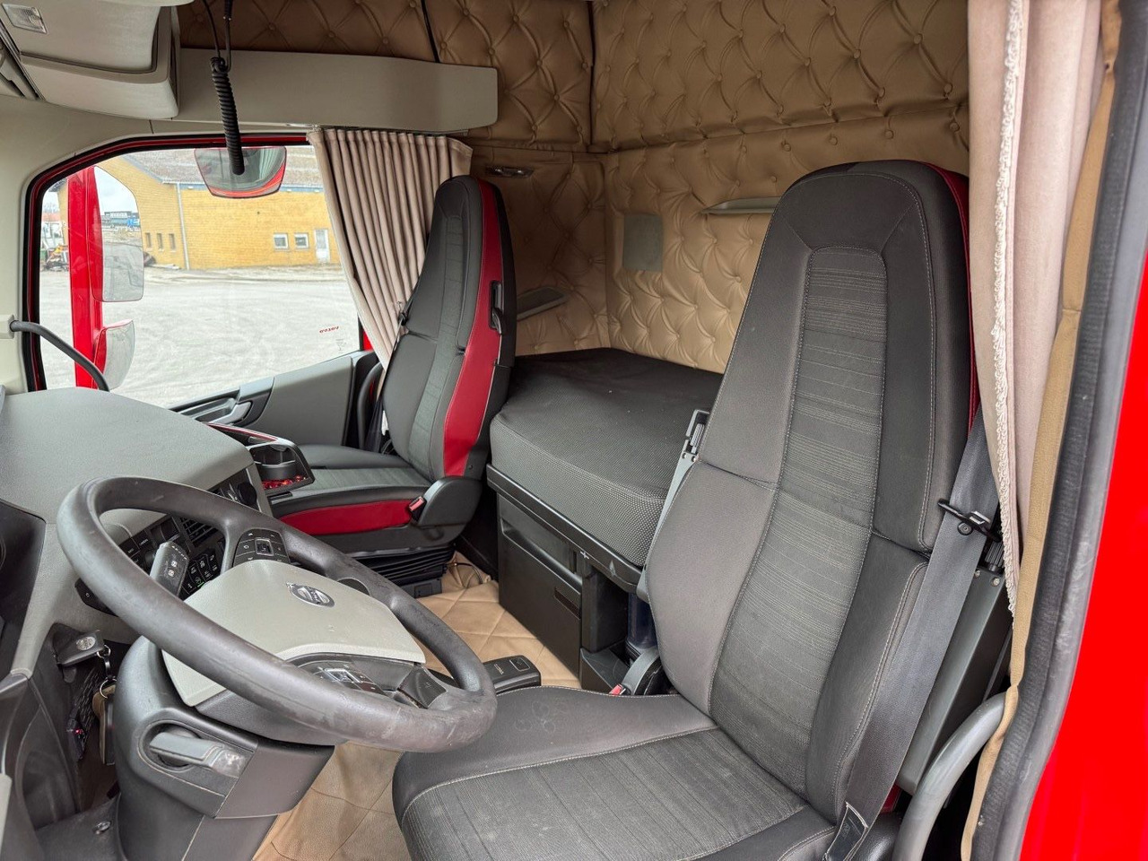 Volvo FH500 8x4*4 Tipper / Kipper (No Crane) - Sklápač: obrázok 5 Volvo FH500 8x4*4 Tipper / Kipper (No Crane) - Sklápač: obrázok 5